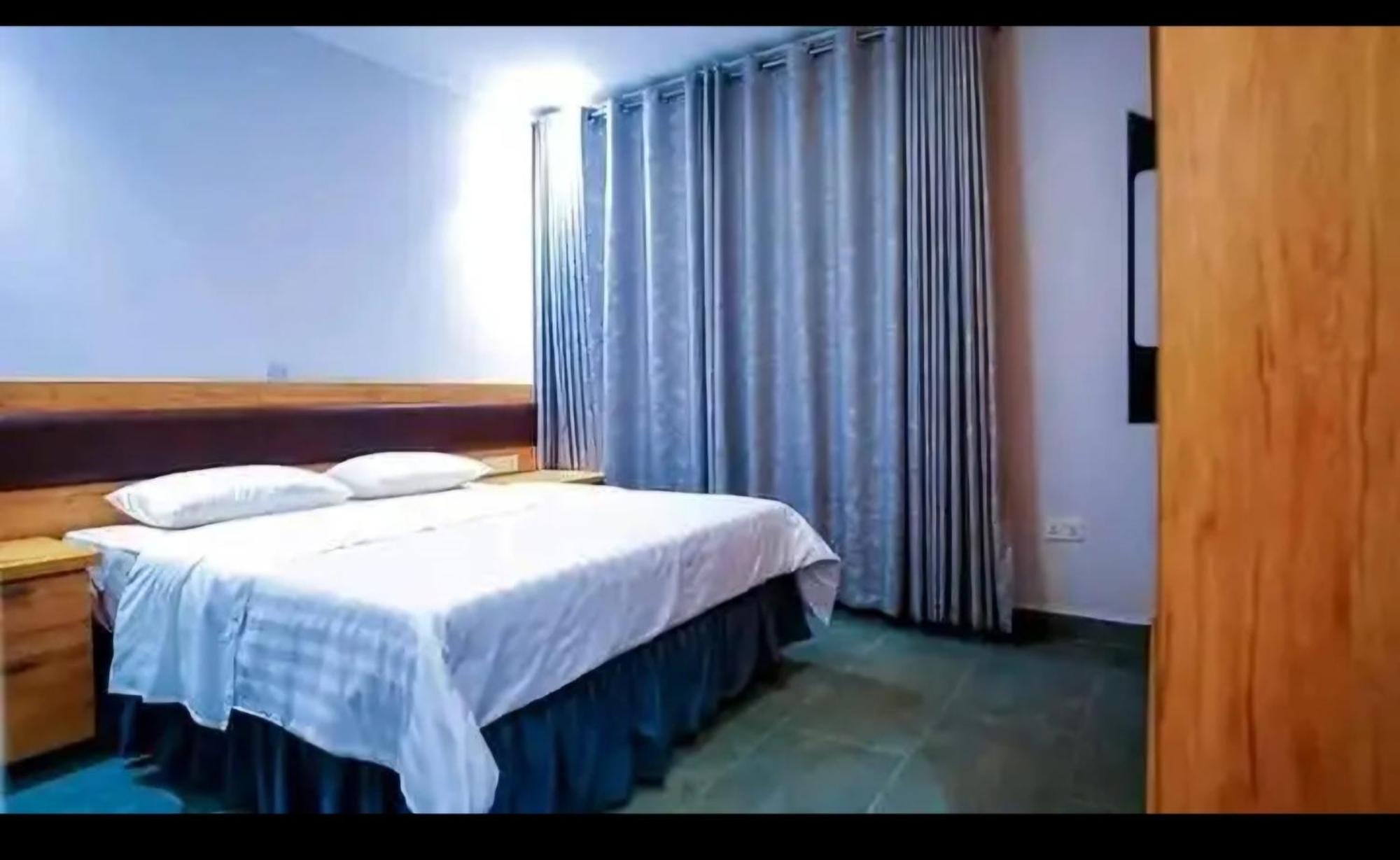 Adriel Homes Κιγκάλι Εξωτερικό φωτογραφία